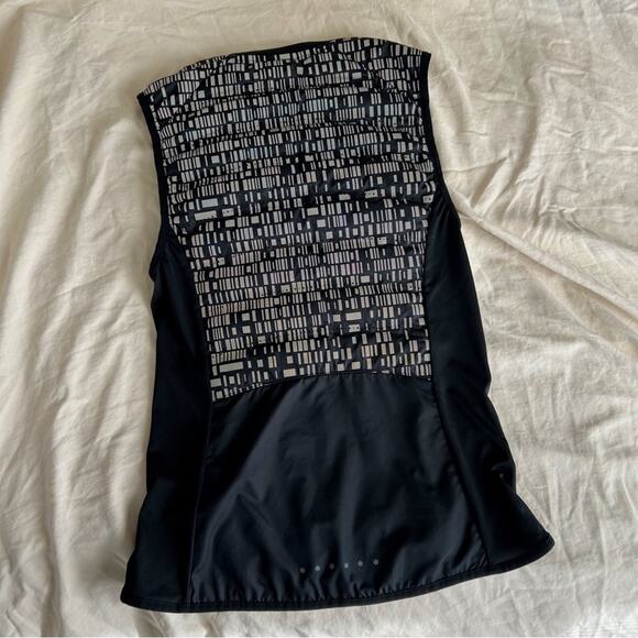 Nike Aeroloft Running Vest— Women’s - Picture 4 of 4